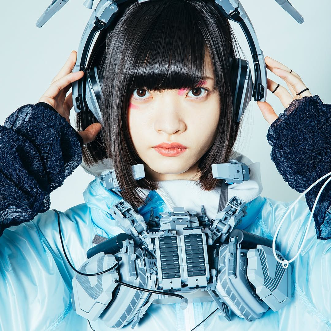 #yanakotosottomute aprilfools campaign :) #artdirection #deisgn by me. Photographed by @yokoyamarock, styling by @m5ykbi , hair and makeup by Junko Ota.

Art piece by #ikeuchiproducts-1